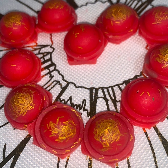 ❤️RED CANDLE DOTS ❤️ - Picture 2 of 2